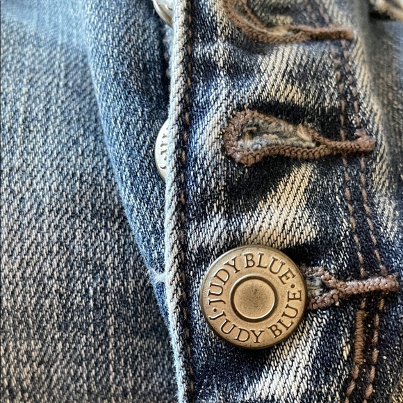 Judy Blue Women's Classic Denim Stretch Distressed Jeans size 9 - Picture 16 of 16